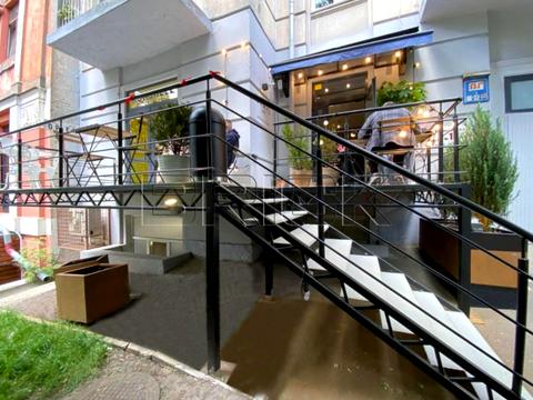 комерційна за адресою Паньківська вул., 18