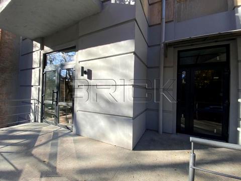 комерційна за адресою Паньківська вул., 18