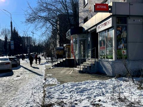 комерційна за адресою Науки просп. (Гагаріна), 86