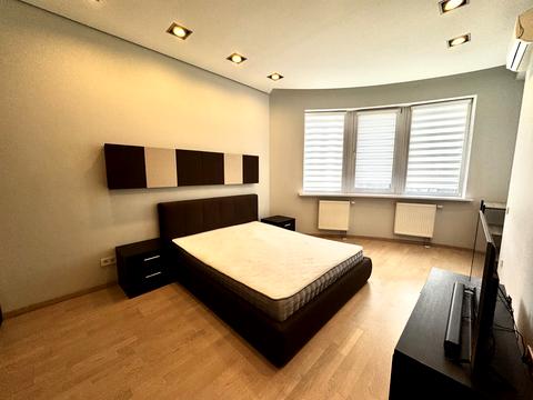 квартира за адресою Київ, Генерала Шаповала вул. (Механізаторів), 2-А