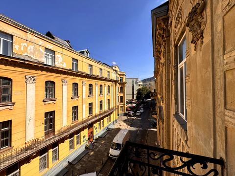 коммерческая по адресу Вороного ул., 9