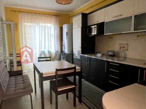 дом по адресу брюховицька, 12