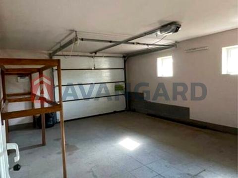 дом по адресу брюховицька, 12