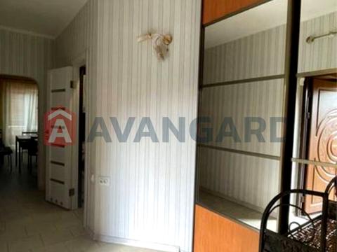 дом по адресу брюховицька, 12