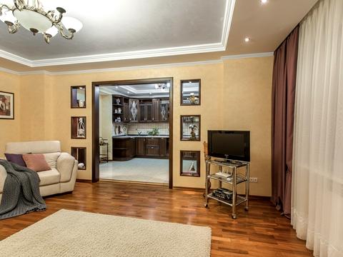 квартира за адресою Дніпровська набережна вул., 1-А