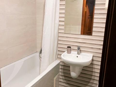 квартира за адресою Академіка Сахарова вул., 5-Є