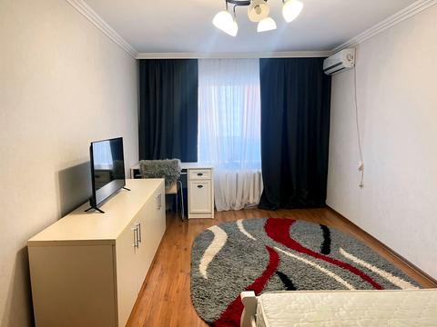 квартира за адресою Академіка Сахарова вул., 5-Є