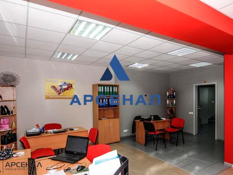 комерційна за адресою Незалежної України вул. (40 років Радянської України), 68-А