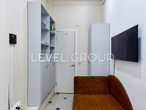 комерційна за адресою Антоновича вул. (Горького), 93