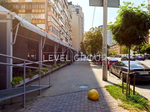 комерційна за адресою Антоновича вул. (Горького), 93