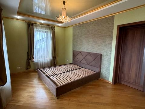 будинок за адресою Київська вул. (Більшовицька)