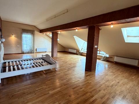 будинок за адресою Київська вул. (Більшовицька)