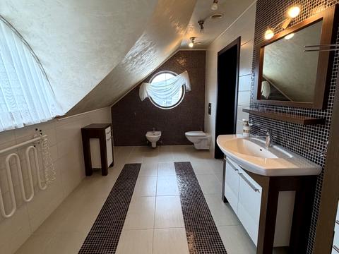 будинок за адресою Київська вул. (Більшовицька)