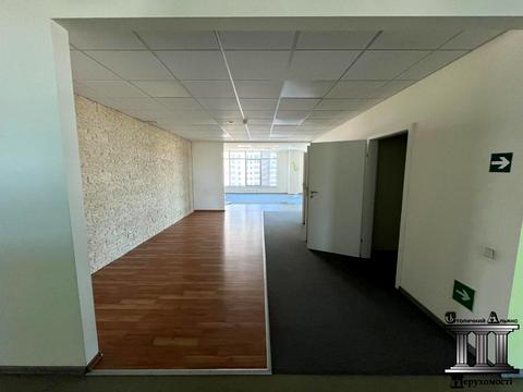 комерційна за адресою Київ, Дегтярівська вул., 27-Т