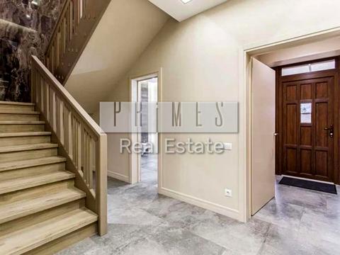 будинок за адресою Абрикосова вул., 8