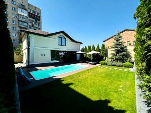 будинок за адресою Ольгерда Бочковського вул.