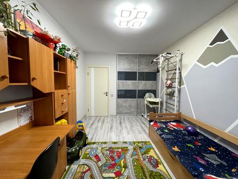 квартира за адресою Володимира Івасюка вул., 82