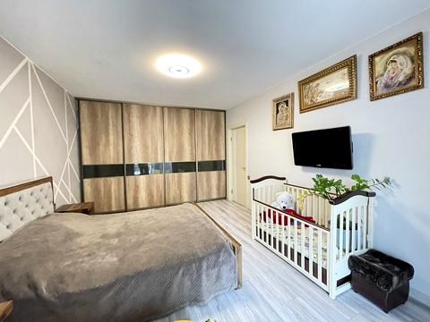квартира за адресою Володимира Івасюка вул., 82