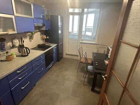 квартира по адресу Червоной Калины просп. (Владимира Маяковского), 68