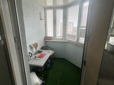 квартира по адресу Червоной Калины просп. (Владимира Маяковского), 68