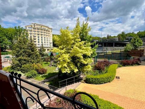 коммерческая по адресу Курортна ул., 19