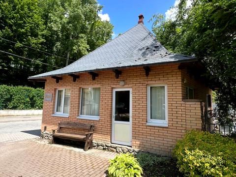 коммерческая по адресу Курортна ул., 19