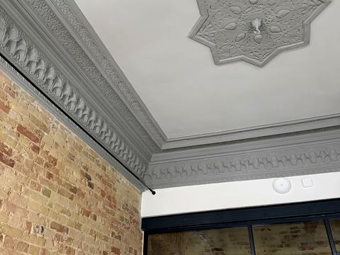 коммерческая по адресу Вячеслава Липинского ул. (Чапаєва), 4