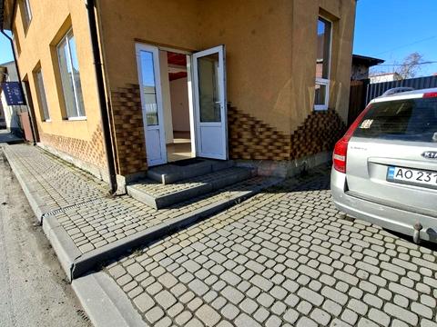 комерційна за адресою Кошута, 76