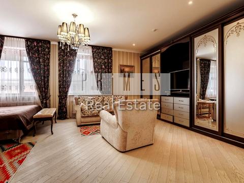 будинок за адресою Каштановий провулок