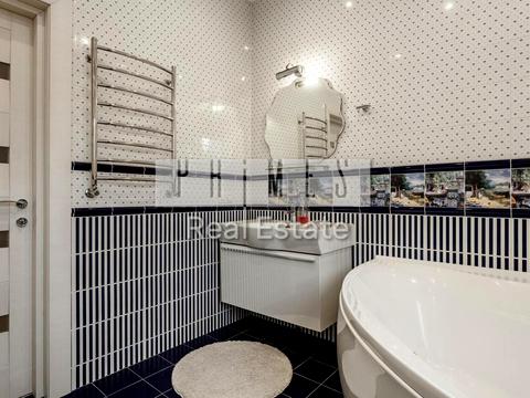 будинок за адресою Каштановий провулок