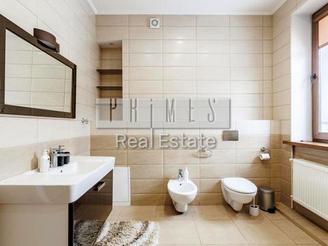 будинок за адресою Каштановий провулок