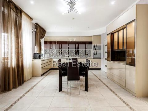 будинок за адресою Каштановий провулок