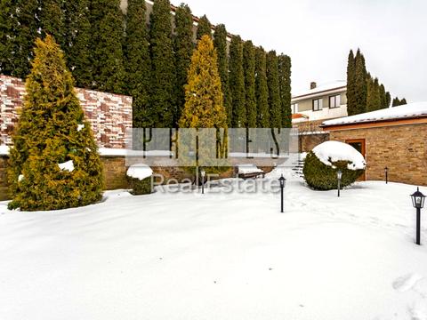 будинок за адресою Каштановий провулок