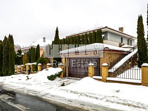 будинок за адресою Каштановий провулок