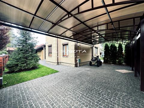 дом по адресу Весенняя ул.