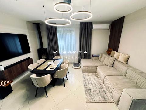 дом по адресу Весенняя ул.