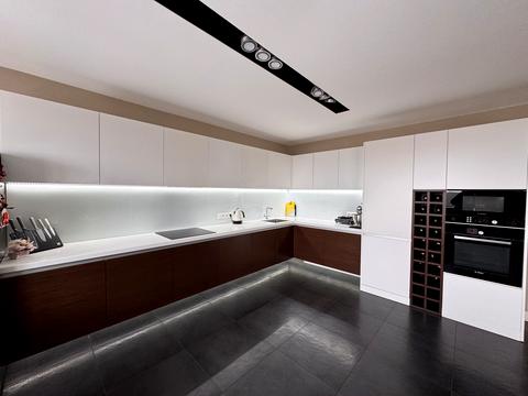 квартира по адресу Бровары, Вячеслава Черновола ул., 11