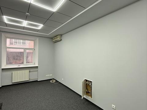 комерційна за адресою Шота Руставелі вул., 20-Б