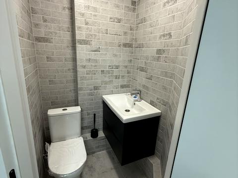 комерційна за адресою Шота Руставелі вул., 20-Б