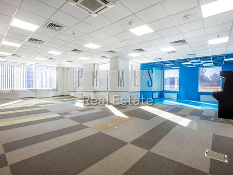 комерційна за адресою Жилянська вул., 75