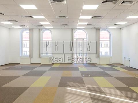 комерційна за адресою Жилянська вул., 75