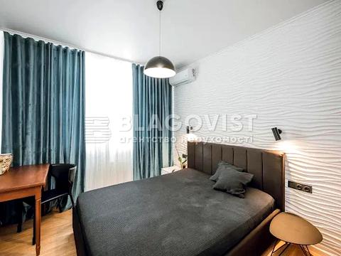 квартира по адресу Любомира Гузара просп. (Космонавта Комарова), 46-В