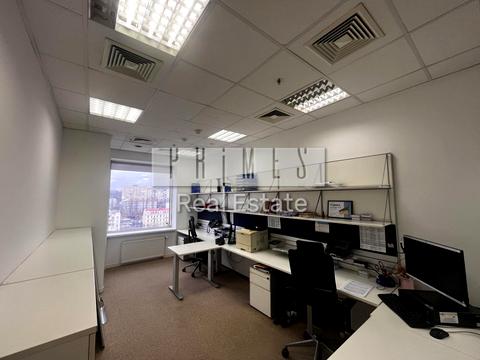 комерційна за адресою Жилянська вул., 75