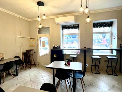 комерційна за адресою майдан Тараса Шевченка пл., 18