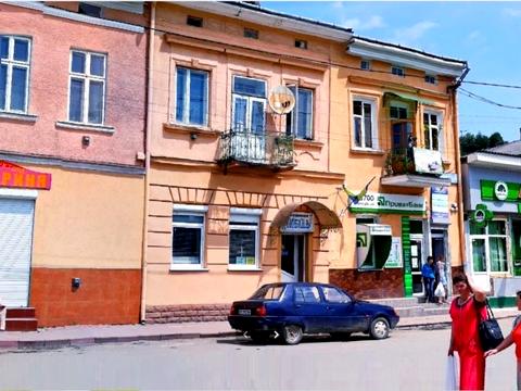 комерційна за адресою майдан Тараса Шевченка пл., 18