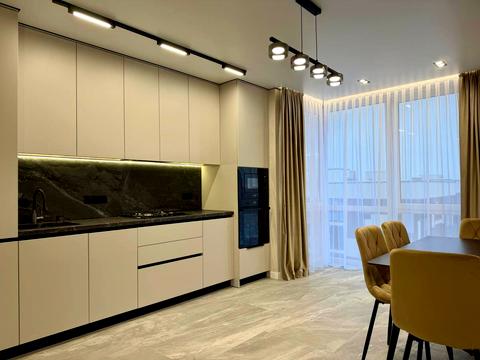 квартира по адресу Степана Бандеры ул., 77-Б