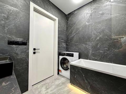 квартира по адресу Степана Бандеры ул., 77-Б