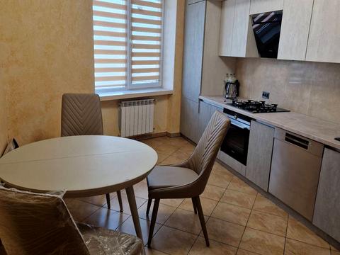 квартира за адресою Кравчука вул., 42а