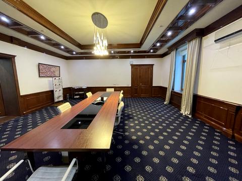 будинок за адресою Добровольчих Батальйонів вул. (Панфіловців), 1