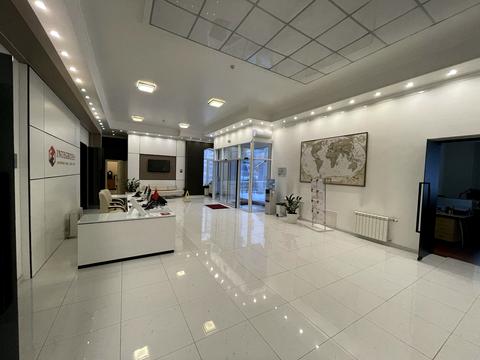 будинок за адресою Добровольчих Батальйонів вул. (Панфіловців), 1